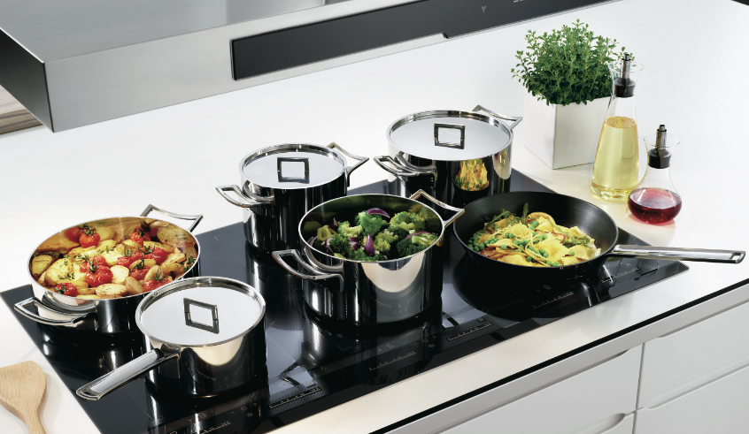 Các loại bếp đều giúp cho việc nấu ăn của gia đình bạn thuận tiện, nhanh gọn hơn.